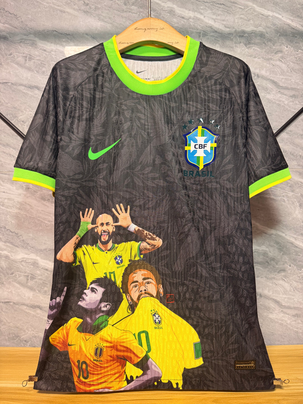 Maillot Brésil noir et vert illustré, vue de face