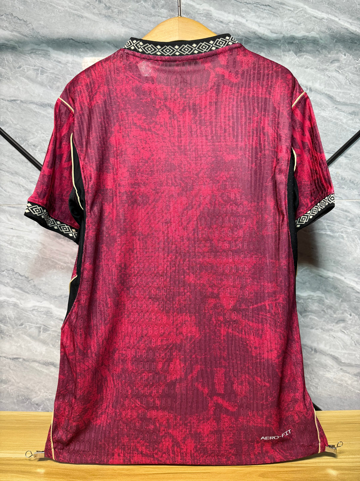 Maillot Brésil bordeaux, vue de face