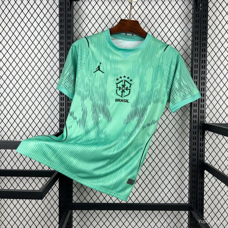 Maillot Brésil vert menthe à motifs noirs, vue de face