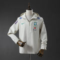 Veste blanche à capuche inspirée du football brésilien, vue de dos